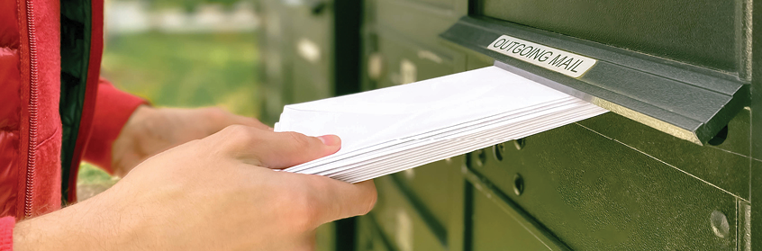 Outgoing mail in box | CNA Insurance