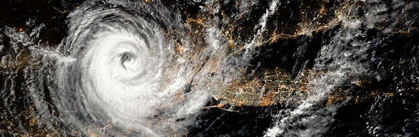 Hurricane eye of the storm overhead | CNA Insurance